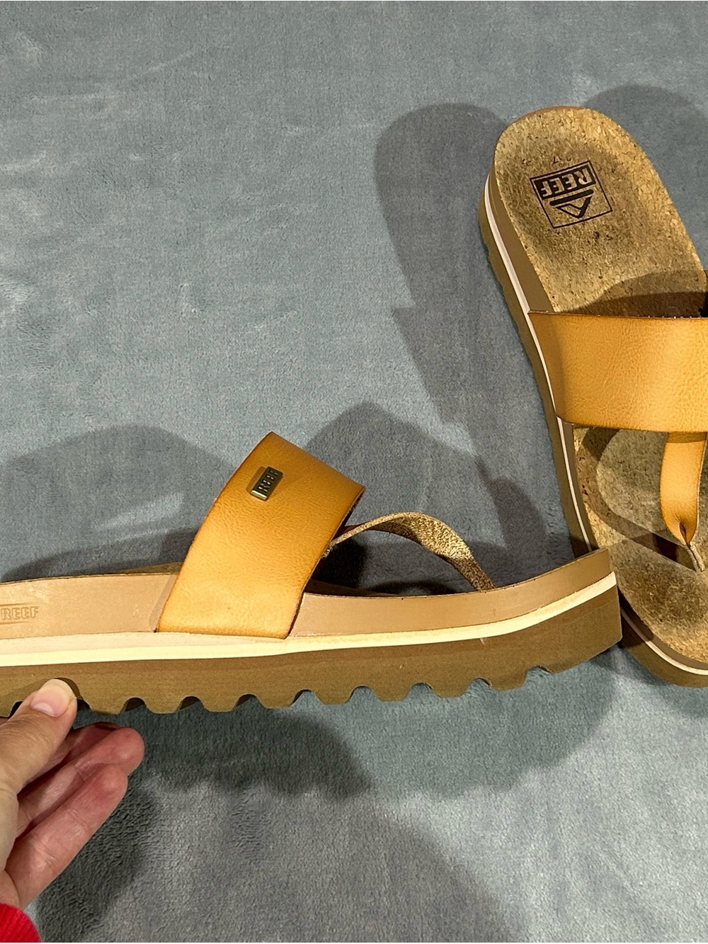 Reef size 7 women’s sol hi platform sandals flip flops shoes Tan Leather - Picture 2 of 4